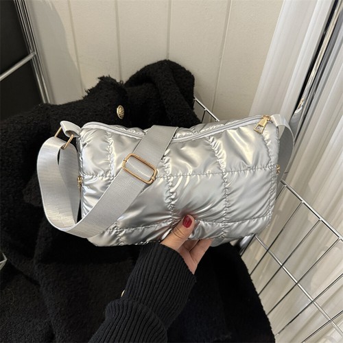 Women Small Tote Bag Fashion Crossbody Bag Solid Color Quilted for Autumn Winter - Picture 7 of 11