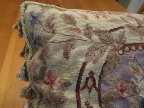 Aubusson Needlepoint Pillow Cover no tag 18” X 16” Floral Ring Roses Tassels EUC - Picture 2 of 16