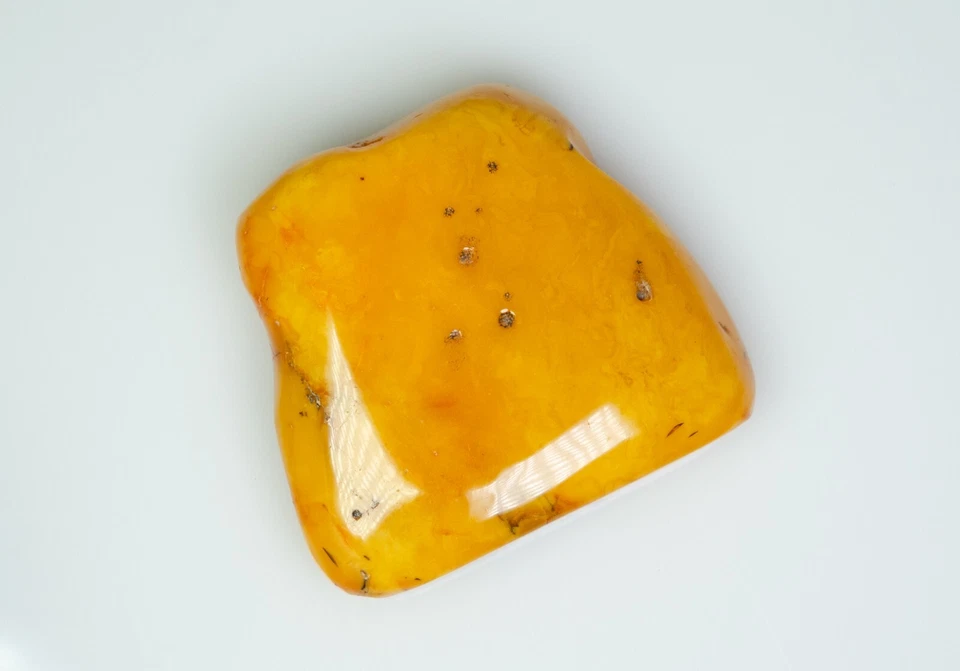 RAR - 98.8 gr - natürlicher Egg Yolk Butterscotch Roh-Bernstein - poliert - Bild 3 von 4