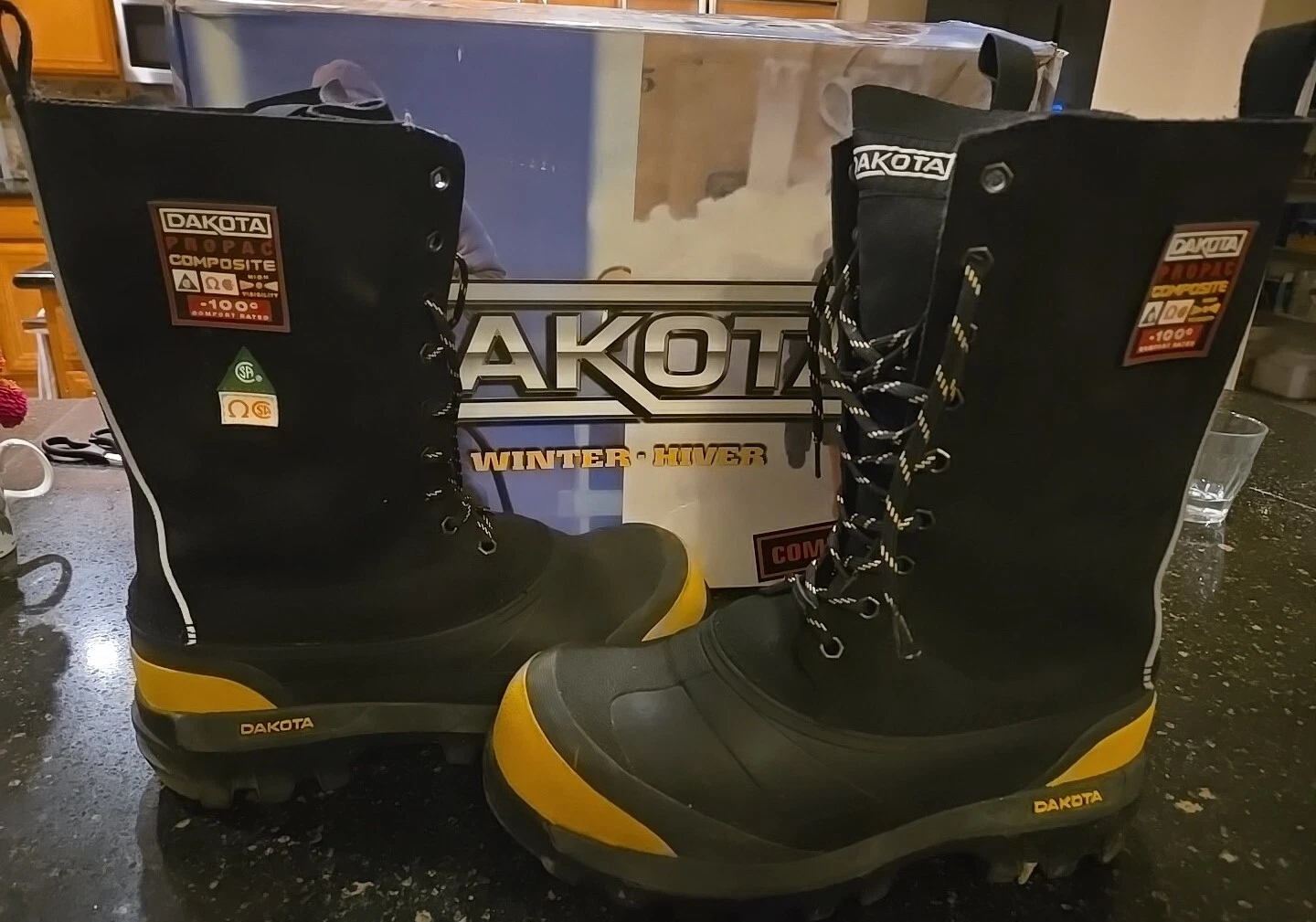 Dakota Steel Toe Winter Boots - Size 9 W- Thermal, -100°C - Propac CSA Approved