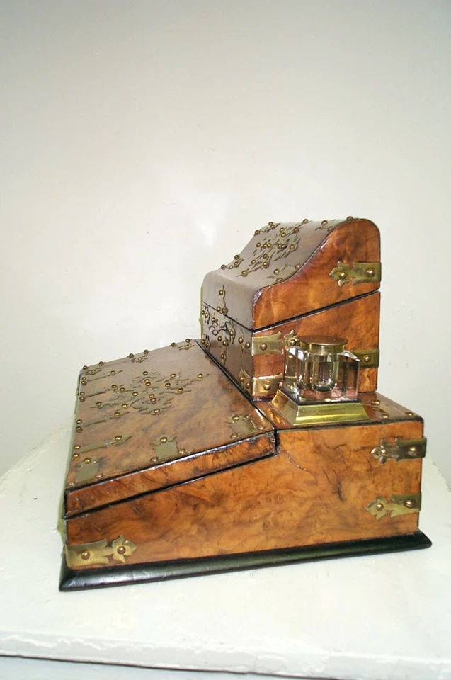 Antiguo soporte de tinta de nogal burl con pendiente de escritura c1870 Foto 2 de 4