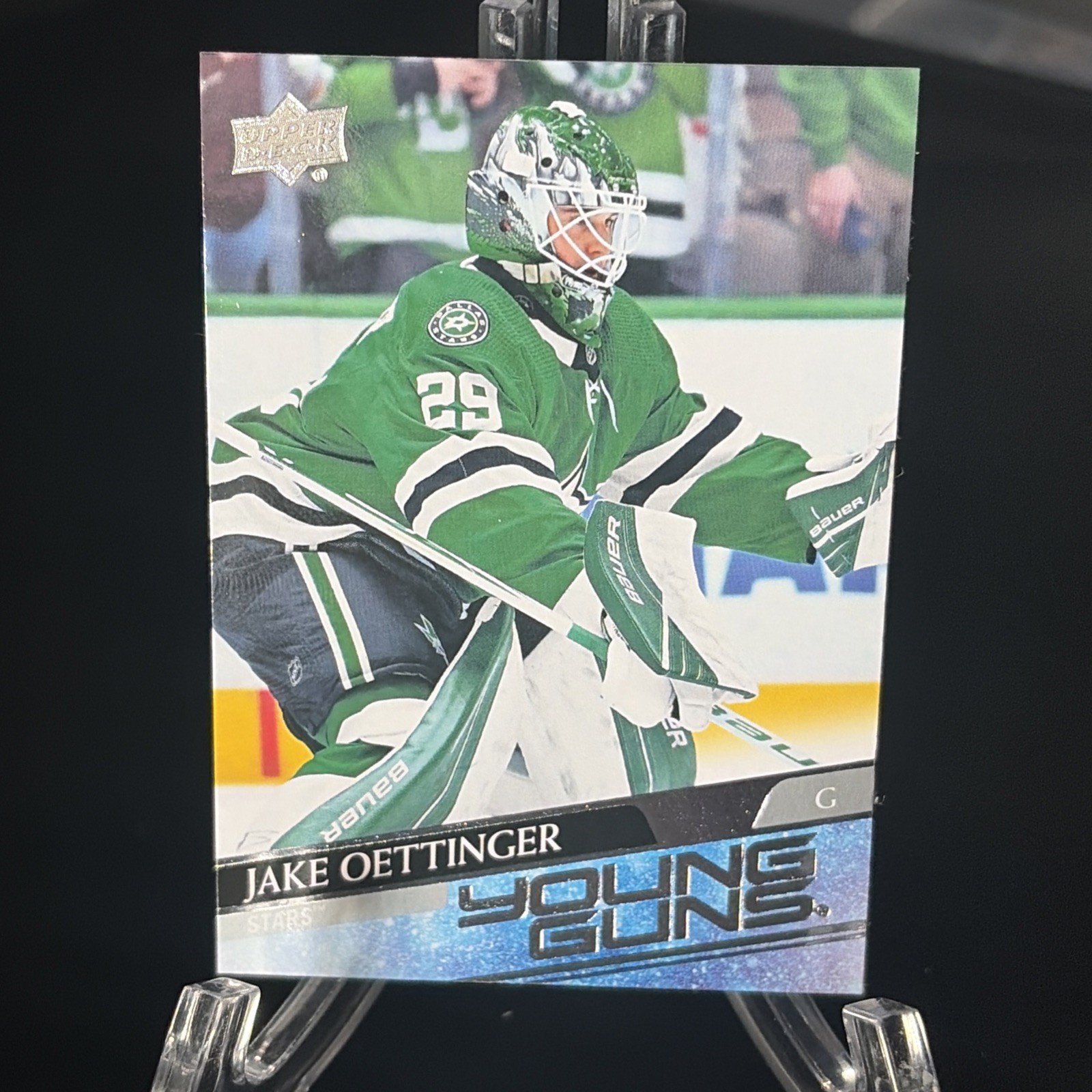 2020-21 Upper Deck Hockey Young Guns #246 Jake Oettinger RC