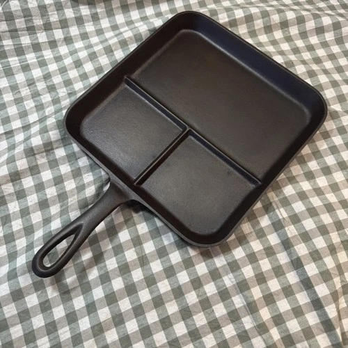 Vintage Lodge Cast Iron Bacon and Egg Breakfast Griddle Early Example 1930s/40s
