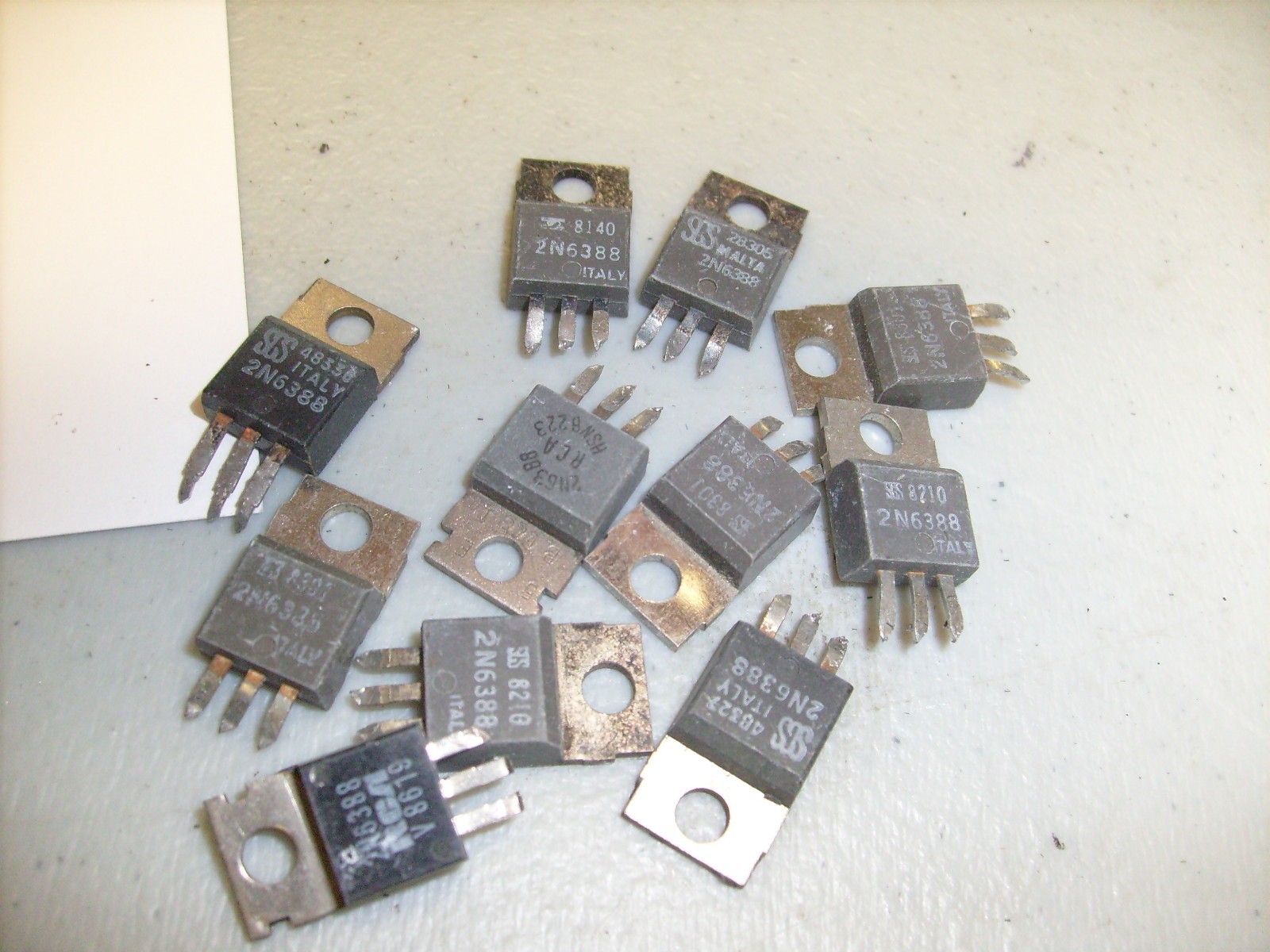 Lote De 10 Transistores De Potencia Hrris 2N6388 - NPN 80V 10A, Nuevos Y Originales, Tipo Darlington