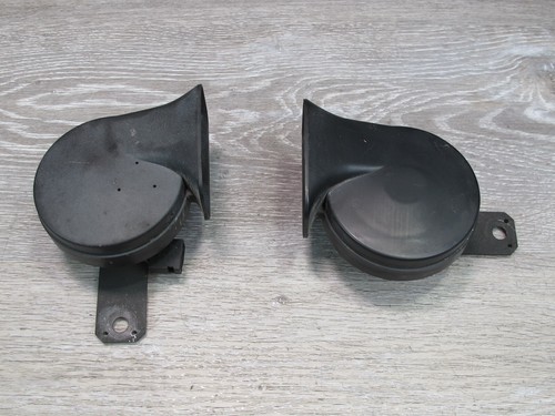 92-00 LEXUS UZZ30L SC300 SC400 SET OF 2 HIGH & LOW TONE NOTE HORN SIGNAL OEM