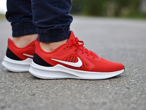 red nike downshifter