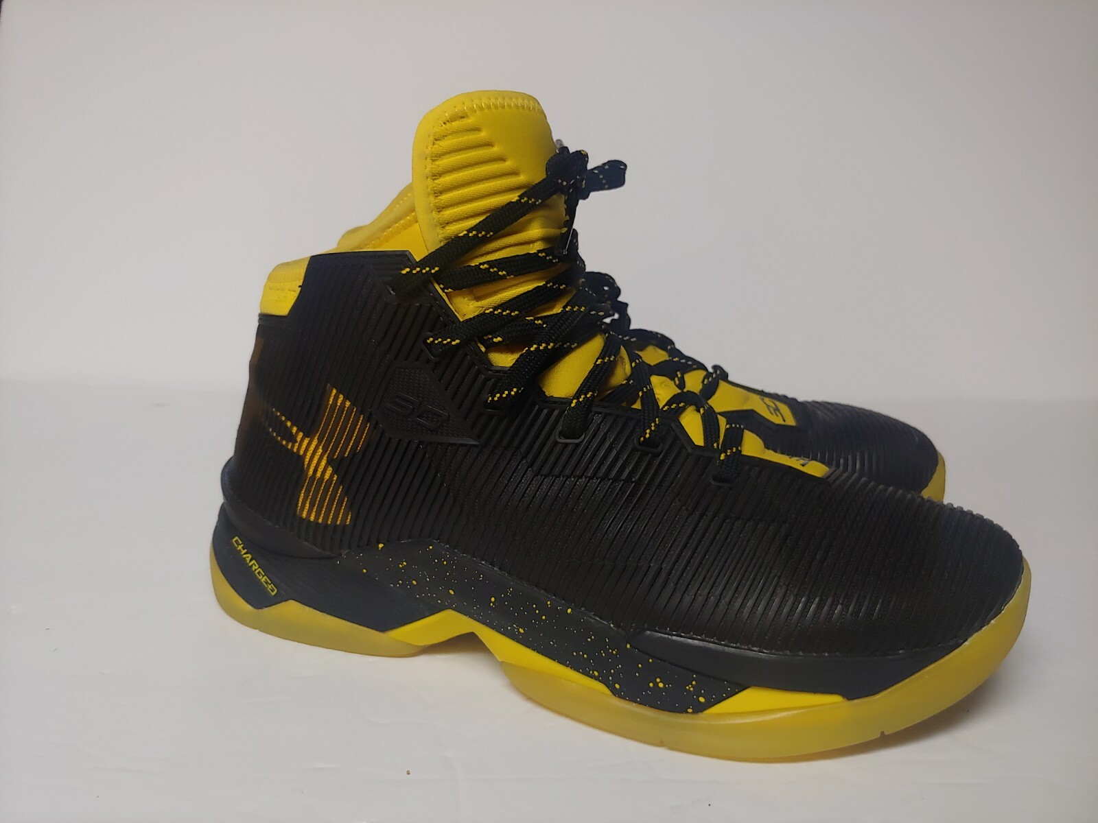 Under Armour Men Steph Curry Sz 7 Black Taxi Yellow Warriors 1274425-005 | eBay