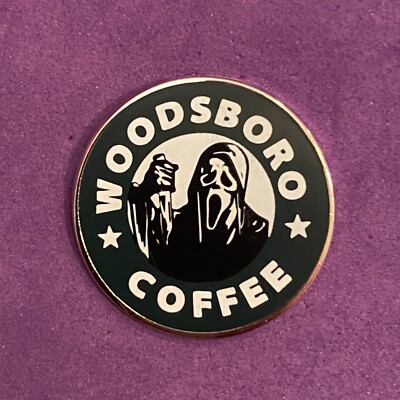 Pin, Badge, Anstecker,  Halloween, Film, Scream Maske (im Starbucks- Style)