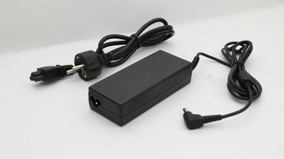 Asus Original 90 Watt Netzteil 19V 4,74A Stecker 5,5mm/2,5mm ADP-90CD DB PA-1900
