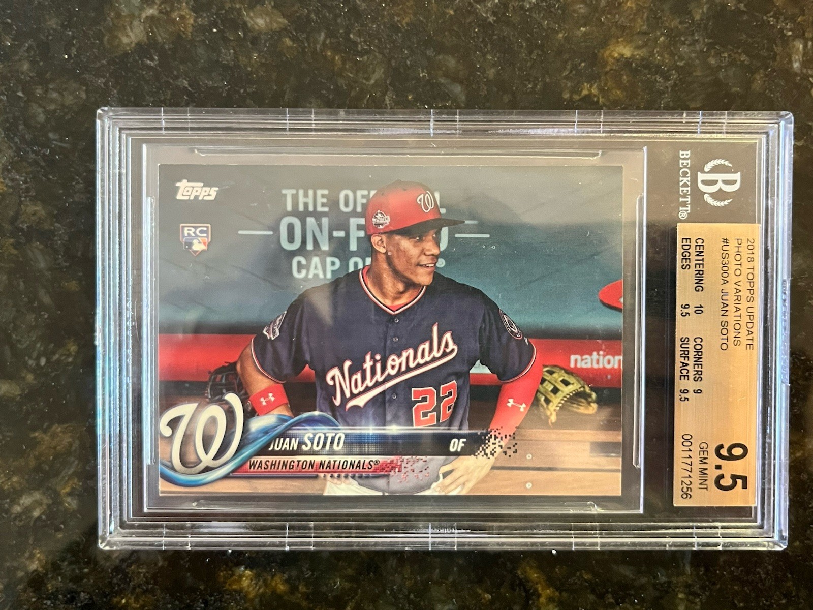 2018 TOPPS UPDATE JUAN SOTO SP IMAGE VARIATION HANDS ON HIPS RC BGS 9.5 GEM MINT