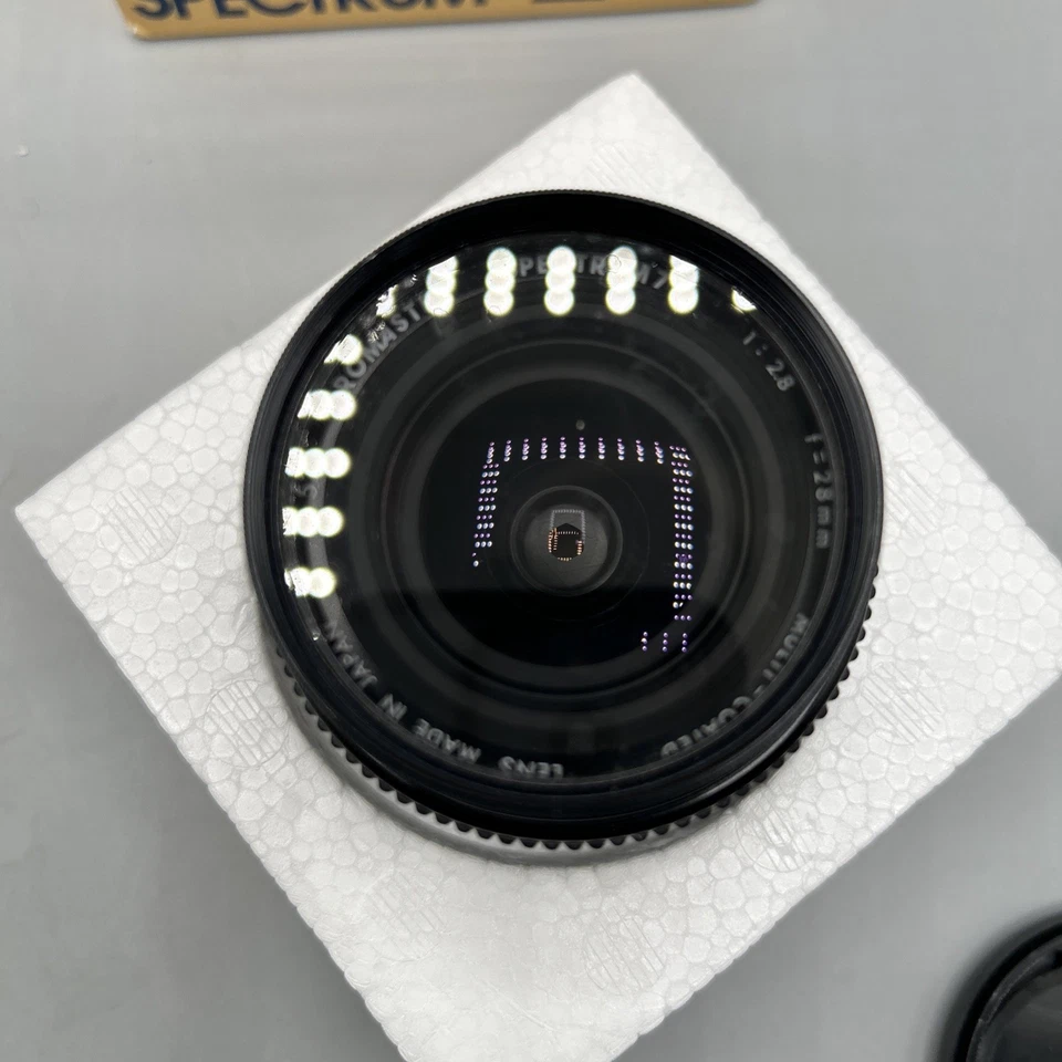 Promaster Spectrum 7 28mm F2.8 Wide Angle Lens NIkon Mount-Screw-On 52mm Filter - Image 3 of 4