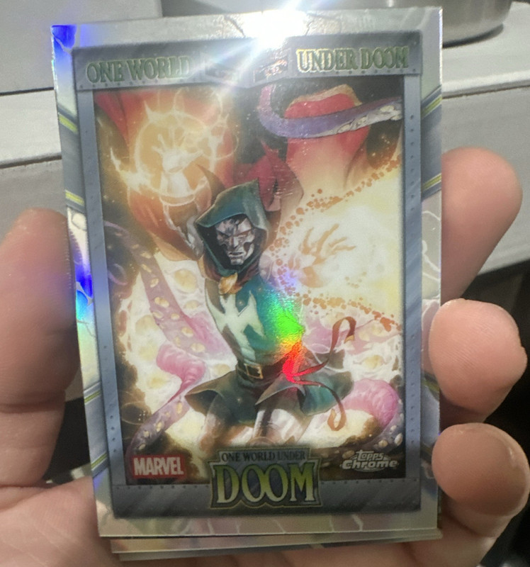 Topps 2026 Chrome Marvel One World Under Doom Under Doom OW-08 Insert Card