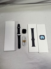 Apple Watch Series 11 - 42 mm GPS + Cellular - Space Grey Aluminium Case S/M