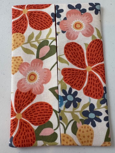 Floral Pocket tissue holder for purse or travel bag or school desk handmade - Picture 4 of 5