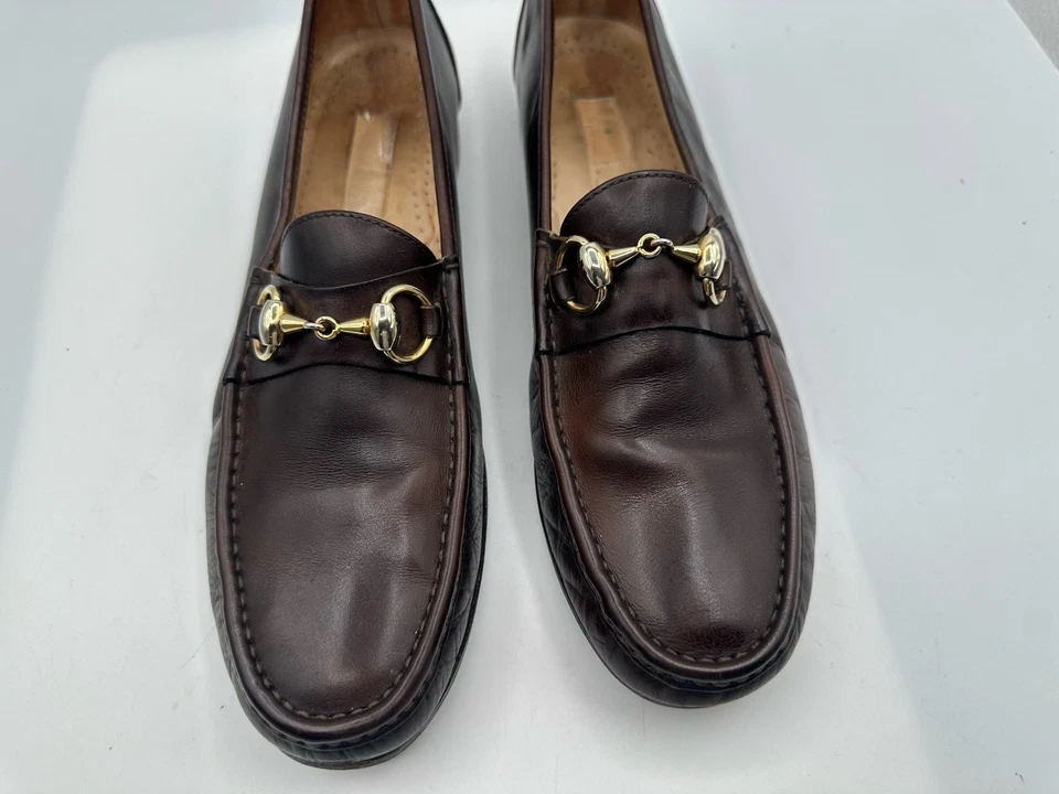 Cole Haan? Mocasines de cuero marrón dorado zapatos de punta de caballo para hombre 9N. LEER Foto 2 de 4