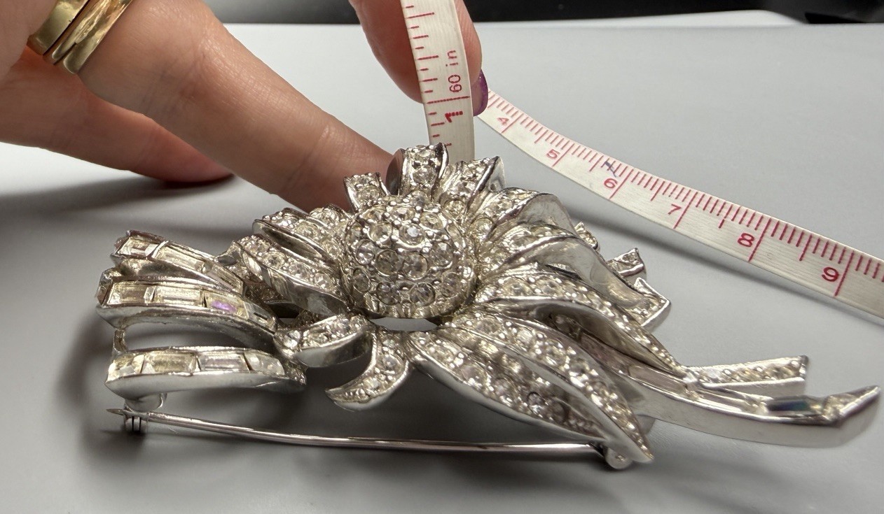 Ledo Unsigned Large Dimensional Flower Brooch, Rh… - image 17