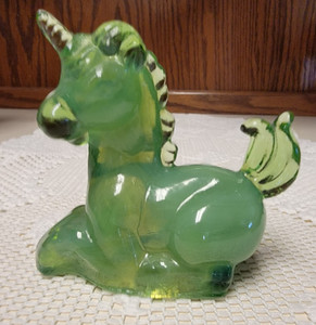 Boyd Art Glass LUCKY The UNICORN In JADE  #77 9-11-00