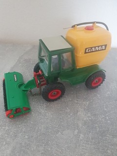 Traktor Gama Deutz 420 Maßstab 1:32 Ohne OVP Unbespielt
