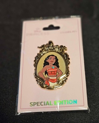 Moana   Disney Princess Castle Pin DPB signature edition 300