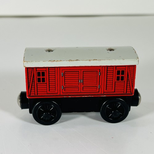 Baggage Car Thomas the Train Wooden Railway Red 2003 Friends Rare - Picture 4 of 14