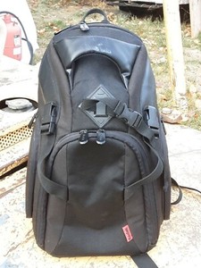 left shoulder sling bag