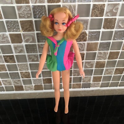 Vintage Barbie Dramatic New Living Skipper 1970 - Top 