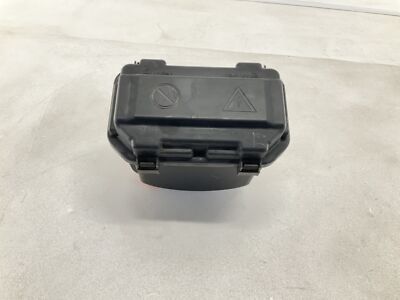 13-18 BMW 320i Distribution Fuse Box Relay Fusebox  W/ Cover 