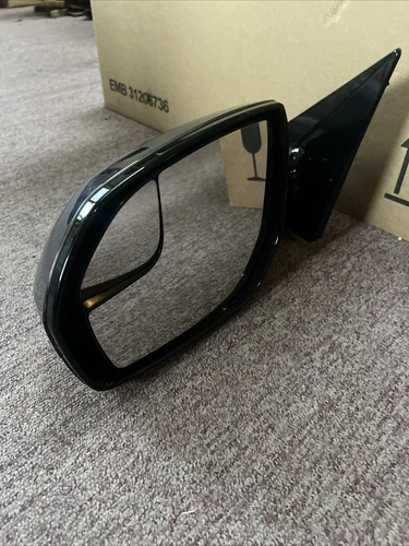 2013-2018 Hyundai Santa Fe Sport LH Mirror OEM Power And Heat