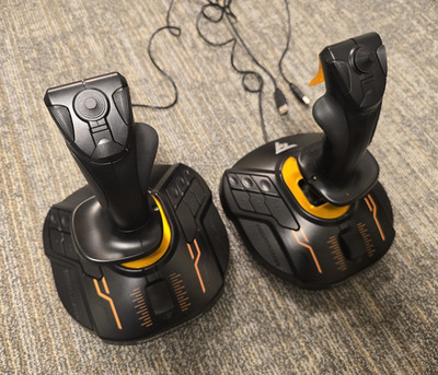 Thrustmaster T.16000M FCS Space Sim Duo Stick