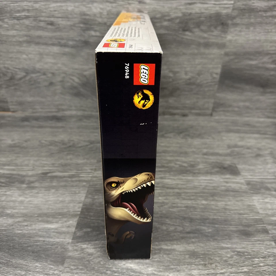 Lego 76948 T. rex & Atrociraptor Dinosaur Breakout BRAND NEW - Image 4 of 4