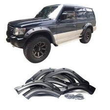 Mistubishi Pajero 91-99 V31 Wheel Arch Flares Kit New With Bolts and trim