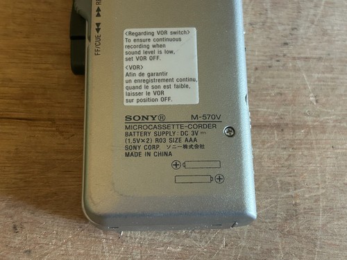 Sony M-570V Microcassette Corder Voice Recorder VOR Parts Repair Only Vintage - Picture 22 of 24
