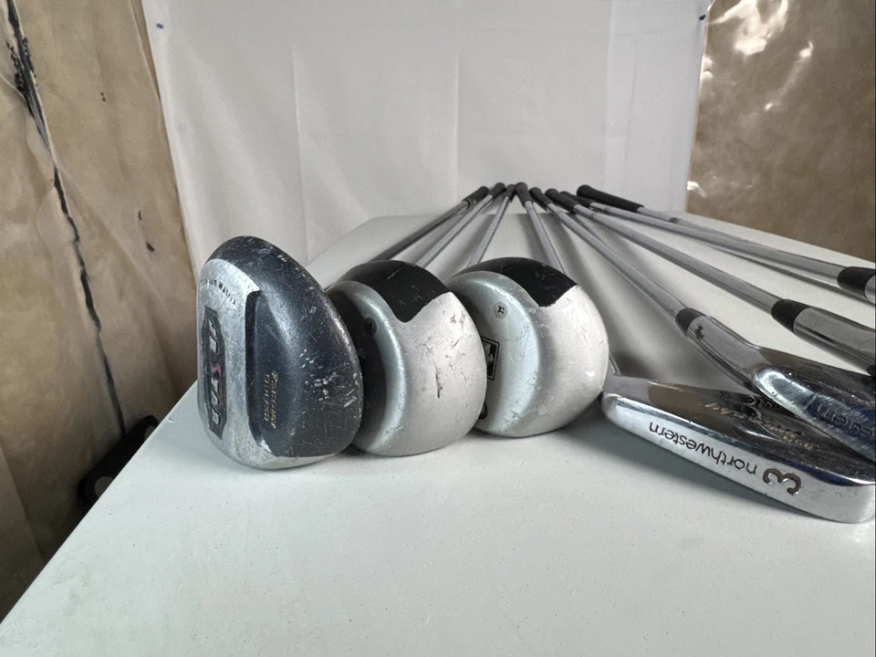 Northwestern Bob Murphy Golf Club #3,5,7,9 & Putter w/ Wedge 1,3 - Image 4 of 4