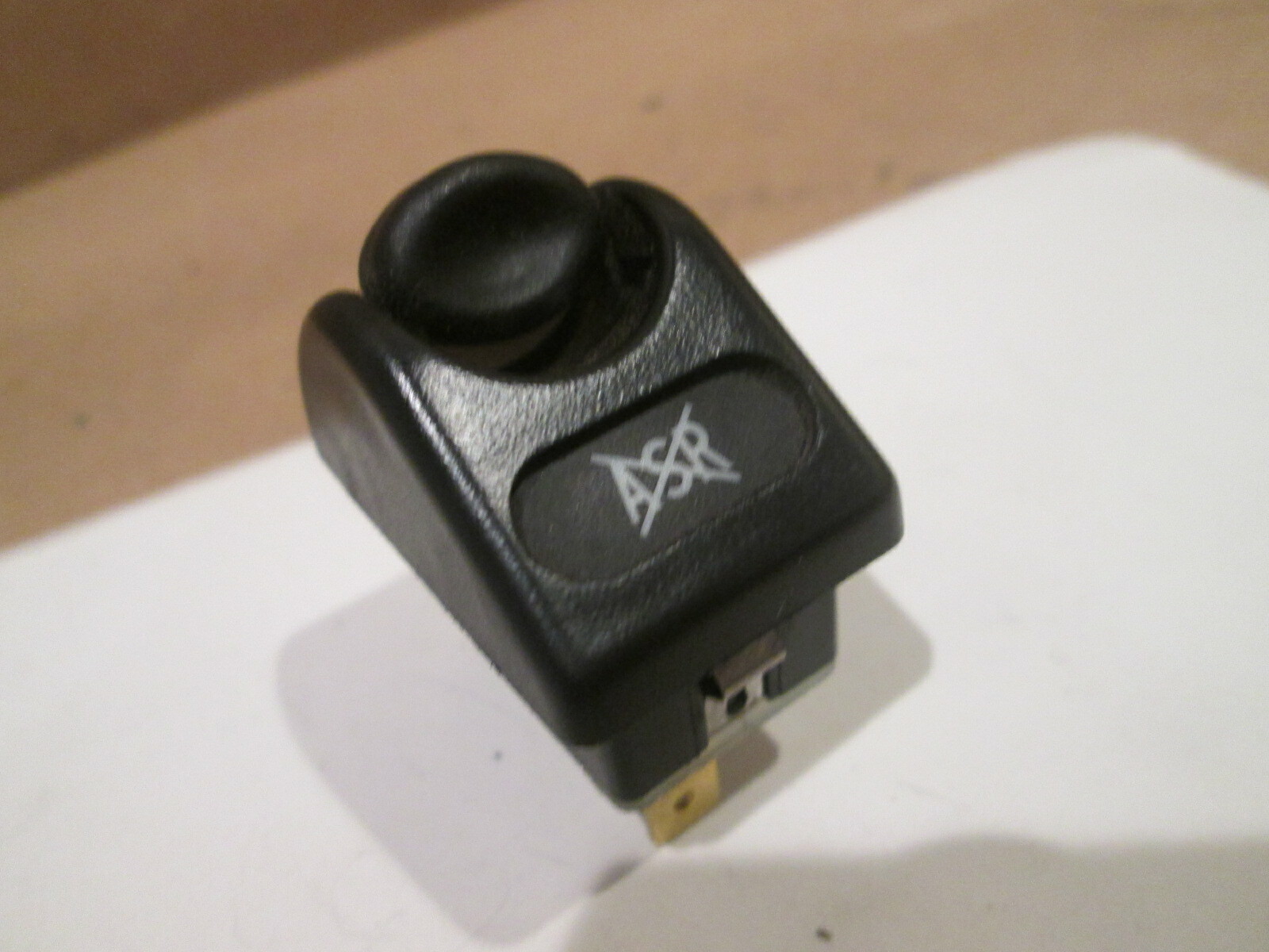 Ferrari 360 Modena, ASR Exclusion Switch P/N 180711