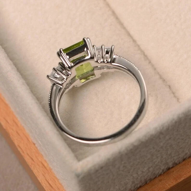 3.00 Ct Natural Peridot & Diamond Valentine's Day Ring 14K Real White Gold Solid - Image 2 of 4