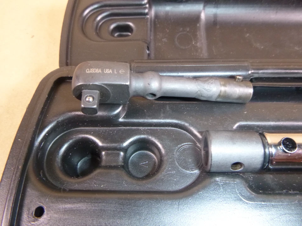 Snap On QC1P60 Preset Torque Wrench W/ QJSD8A 1/4" Drive Torque Wrench Head - Image 2 of 4