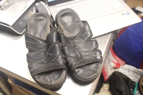 Men's Croft & Barrows Size 8 Leather Sandals