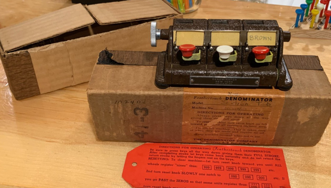 Rare 1940's The Denominator Company Feathertouch Tally Counter Mint w/Box