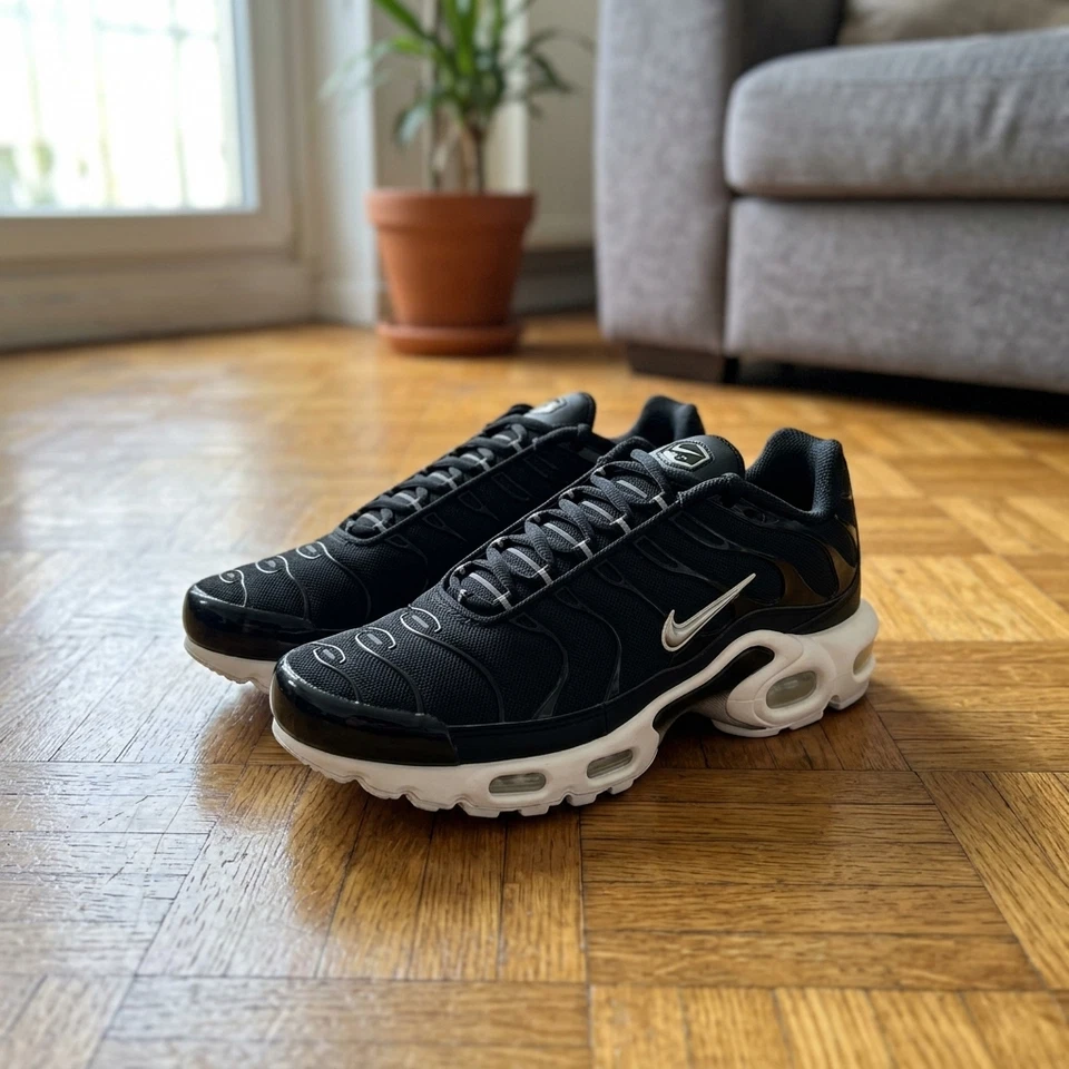 Nike Air Max Plus TN Black White DM2362-001 Femme EU 42 Neuve boite DS - Photo 1/4