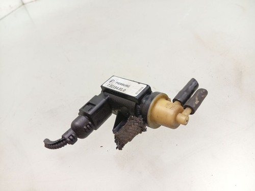 Volkswagen Golf IV 2000 Diesel 66kW Turbolader Druckwandler Magnetventil