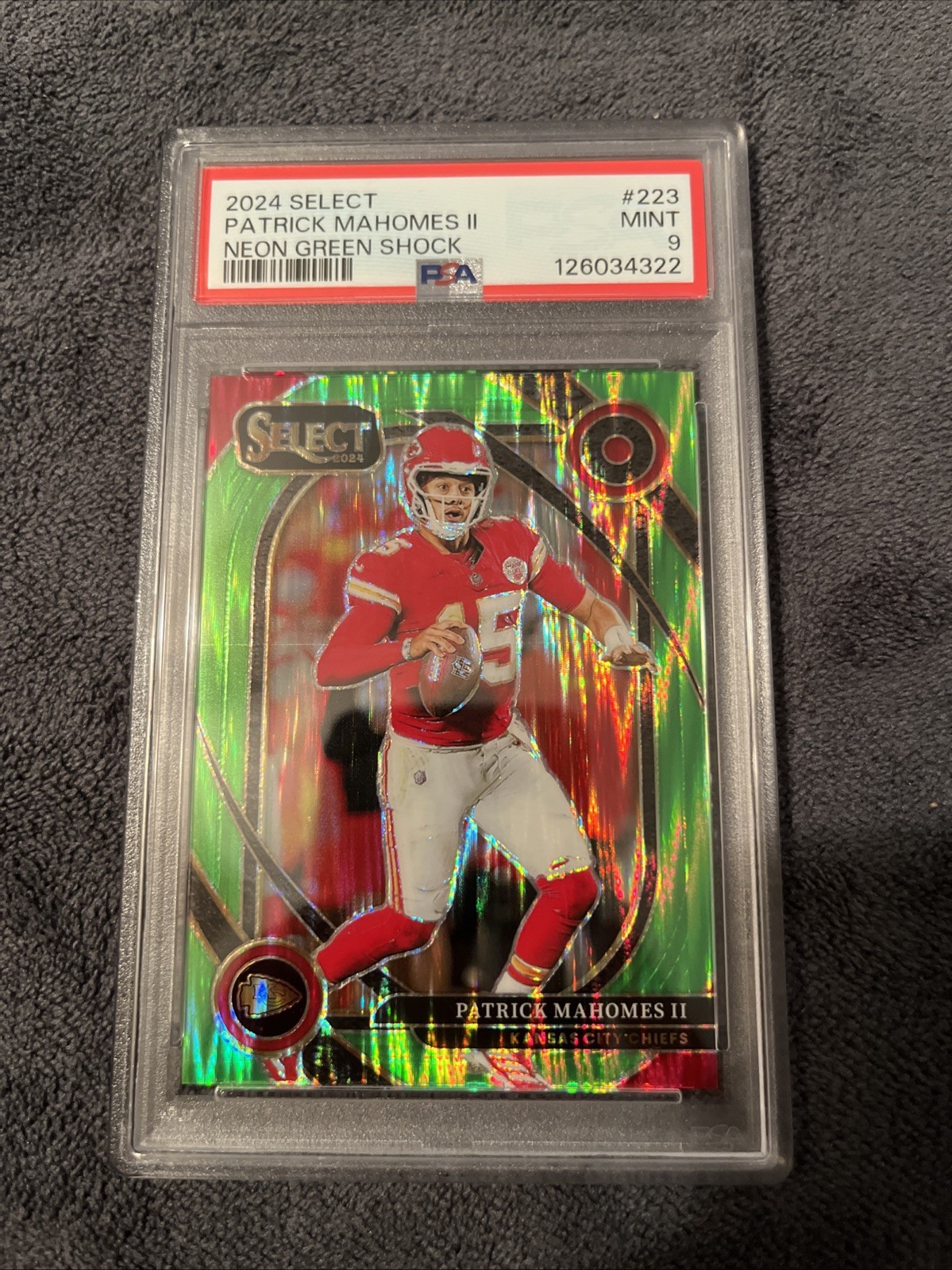 2024 Panini Select - Club Level Patrick Mahomes Neon Green Shock Prizm /499