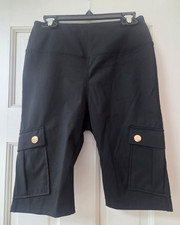 Womens yoga shorts with pockets - small