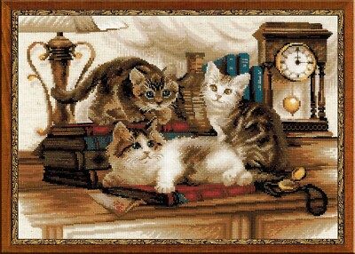 RIOLIS CROSS STITCH KIT #1247  FURRY FRIENDS NEW
