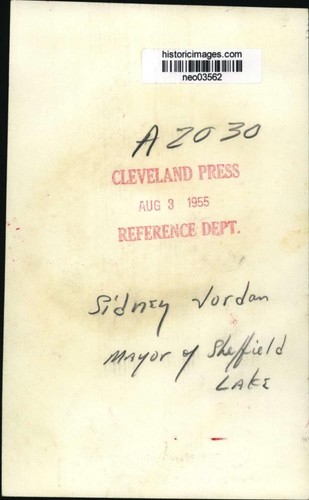 1955 Press Photo Sidney Jordan, Mayor Sheffield Lake, Ohio - neo03562 - Bild 2 von 2