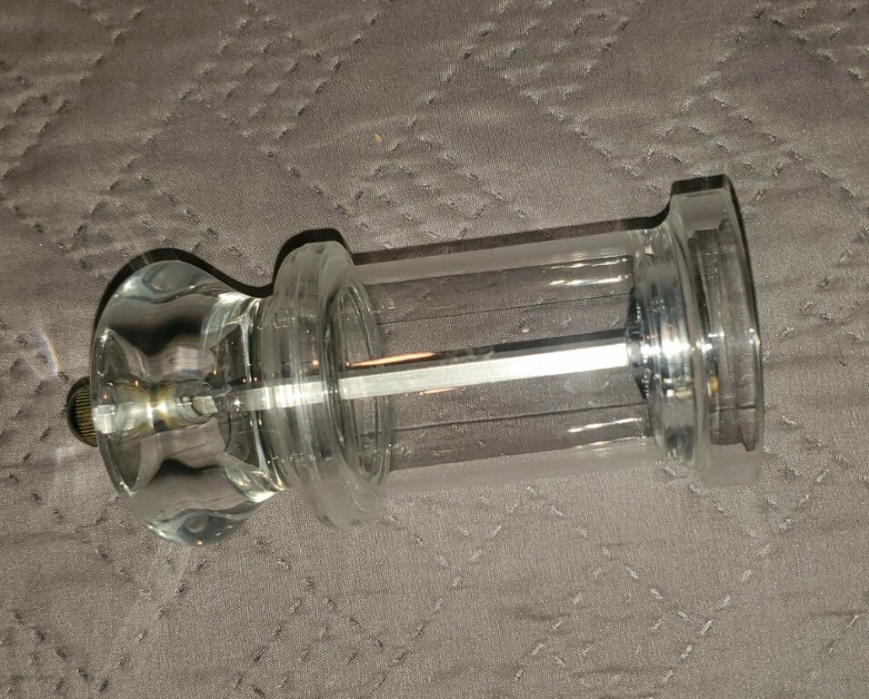 Molinillo de pimienta negra transparente Foto 4 de 4