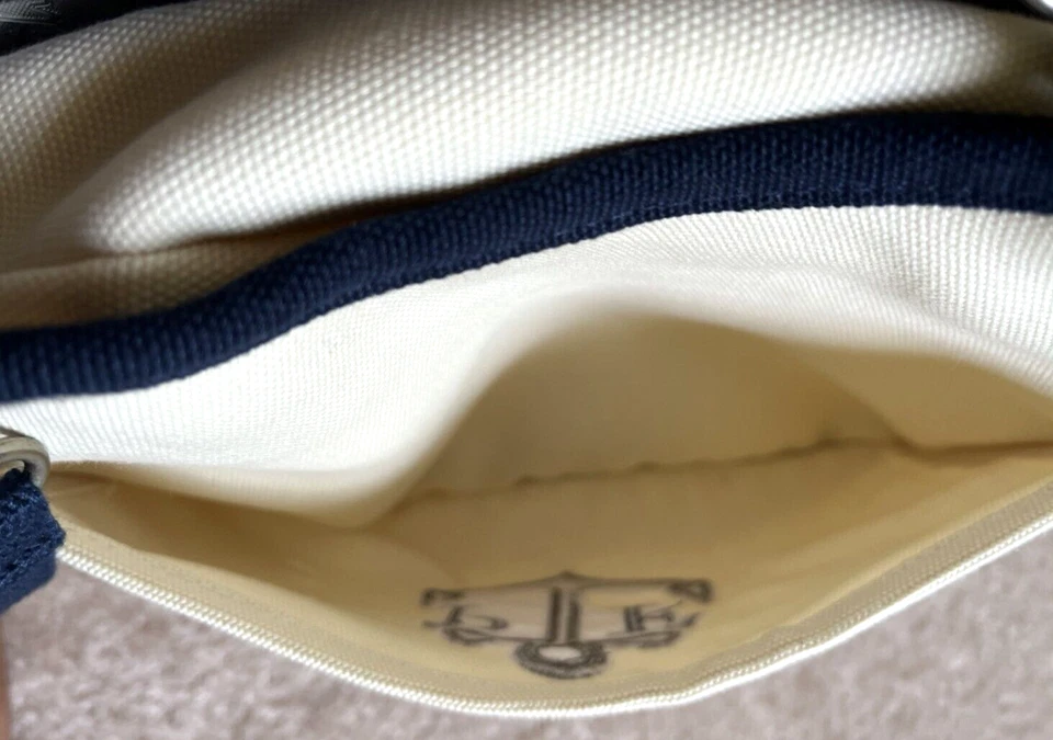 Bolsa de almuerzo Thirty-One de lona con aislamiento térmico azul marino ancla con monograma PF Foto 3 de 4