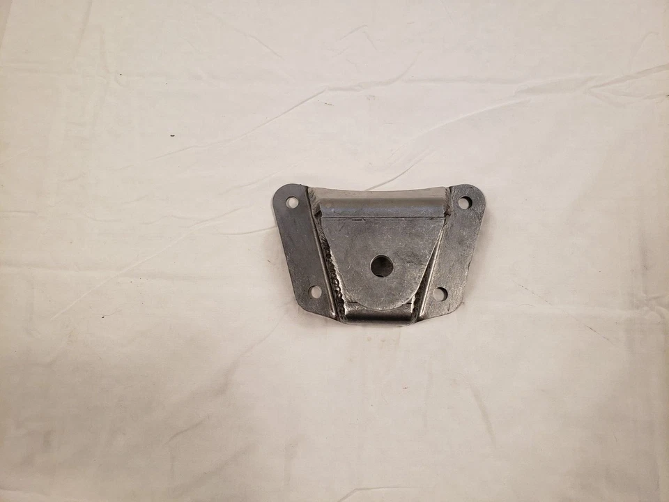 Rear Leaf Spring Mount for Ford Highboy 1967-1977 1/2 F250/350 - Image 4 of 4