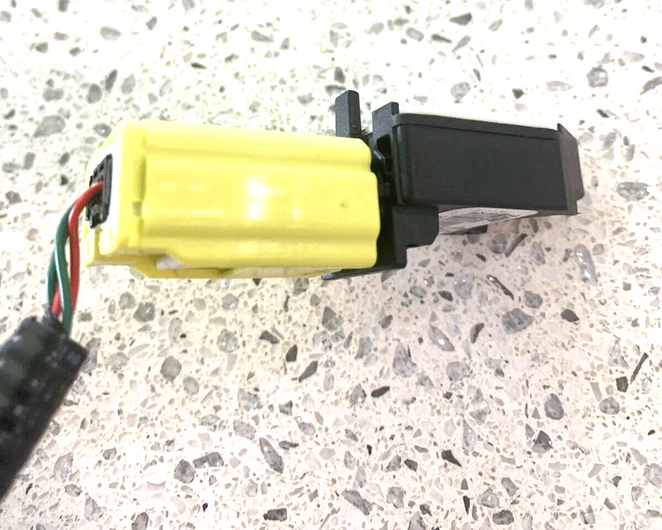 Dispositivo de seguridad lado izquierdo o derecho Toyota Avalon 2013-2016 2,5 L OEM 89831-07020 Foto 4 de 4