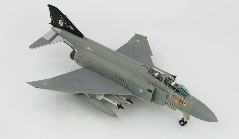 HM McDonnell Douglas F-4J Phantom ZE353 No.74 Sqn 1/72