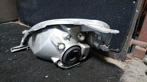Toyota Genuine Echo Yaris 1999-2005 Halogen Reflector Headlight Lamp Pair OEM - Picture 5 of 11